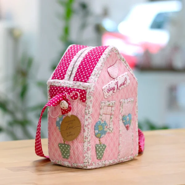 Unikatna ručno radjena decija torbica, neseser. Handmade